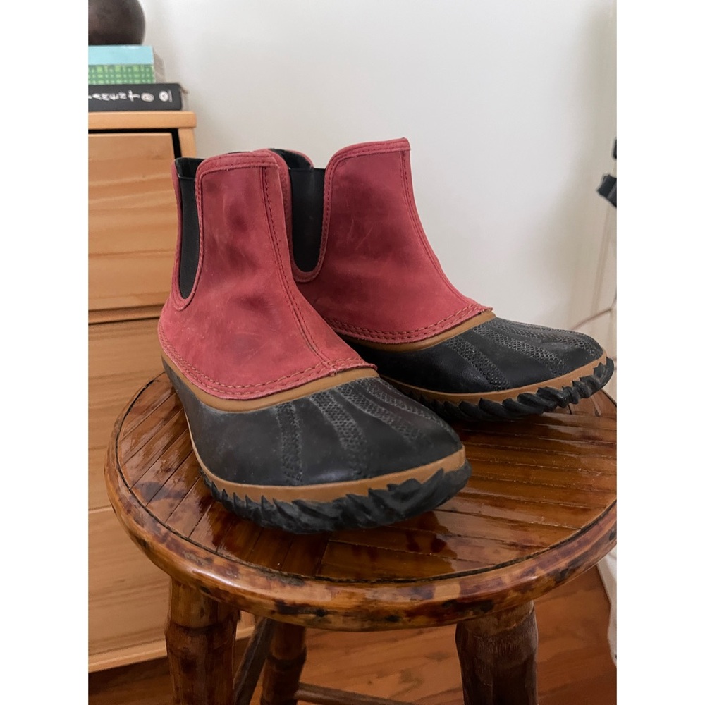 Sorel Out n About Boot Red Size 8